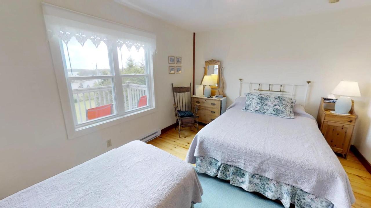 Bayview Pines Country Inn B&B 마혼베이 외부 사진
