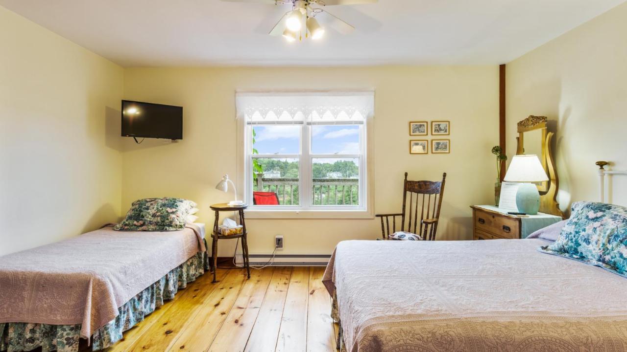 Bayview Pines Country Inn B&B 마혼베이 외부 사진