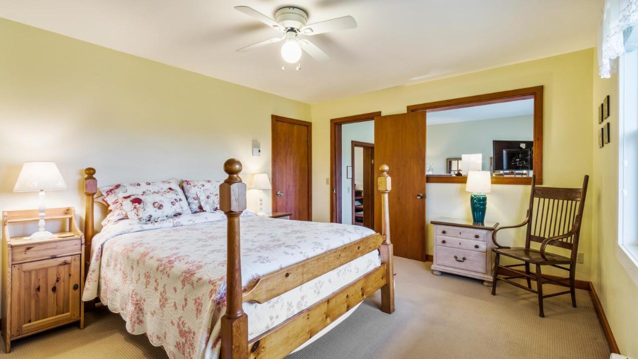Bayview Pines Country Inn B&B 마혼베이 외부 사진