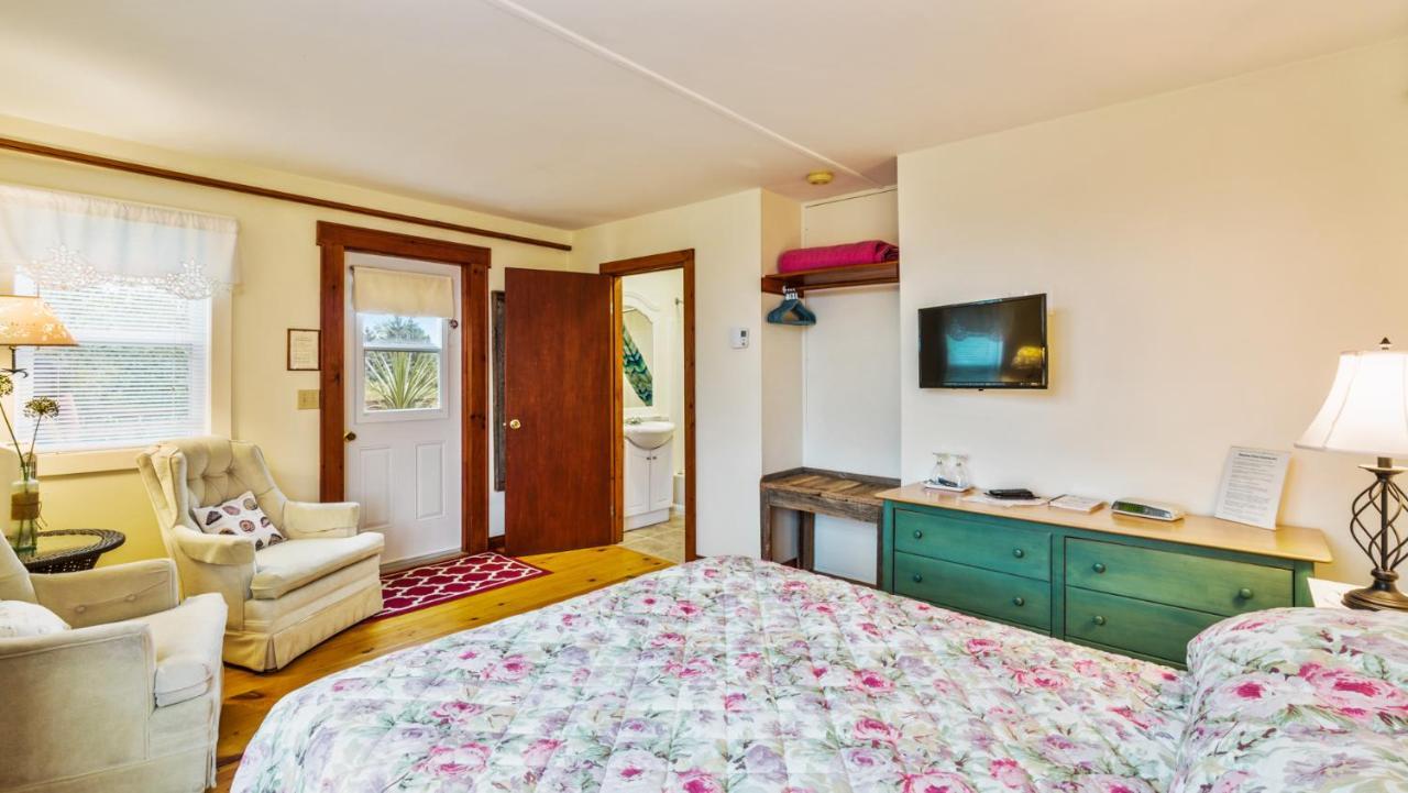 Bayview Pines Country Inn B&B 마혼베이 외부 사진