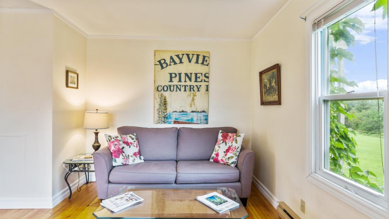 Bayview Pines Country Inn B&B 마혼베이 외부 사진