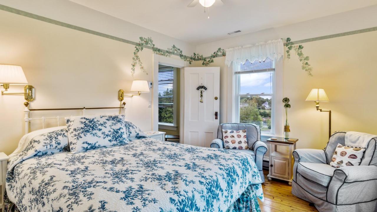 Bayview Pines Country Inn B&B 마혼베이 외부 사진
