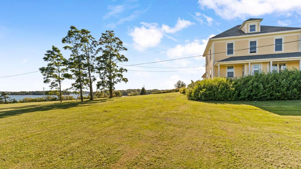 Bayview Pines Country Inn B&B 마혼베이 외부 사진