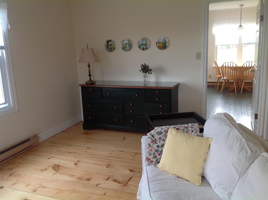 Bayview Pines Country Inn B&B 마혼베이 외부 사진